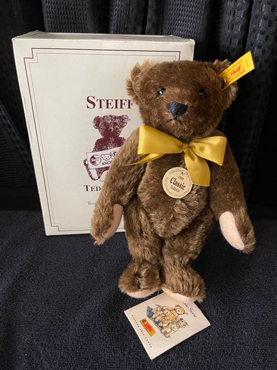 ドイツシュタイフ社製クラッシックテディベア25cmダークブラウンゴールドリボン