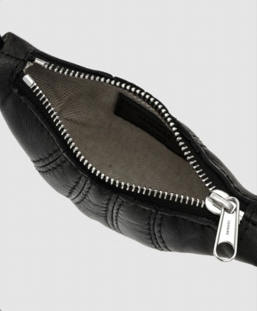 LEMAIRE MINI CROISSANT KEYRING カーキ