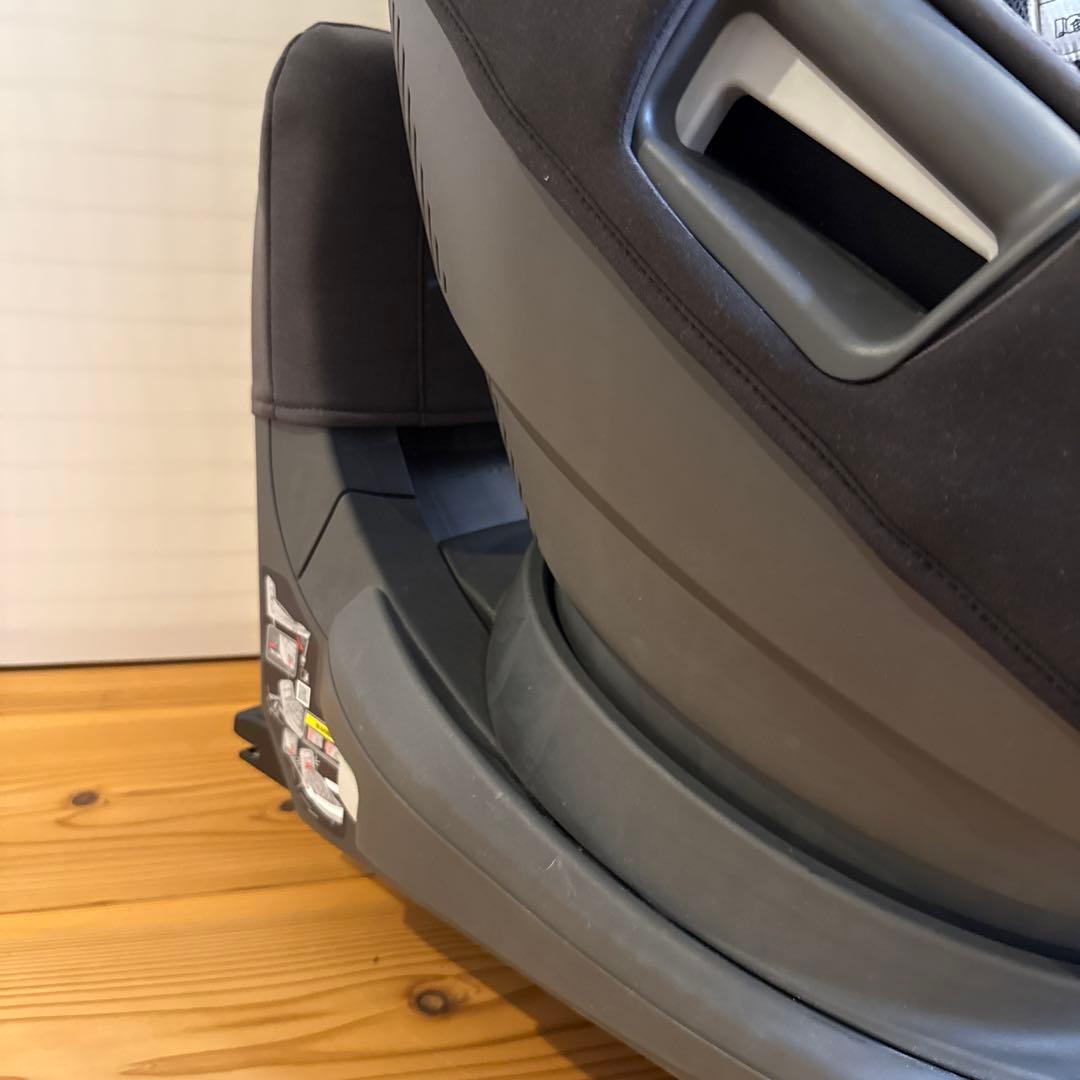 【Combi】チャイルドシート コンビ 新生児 theS カーキ エッグショック