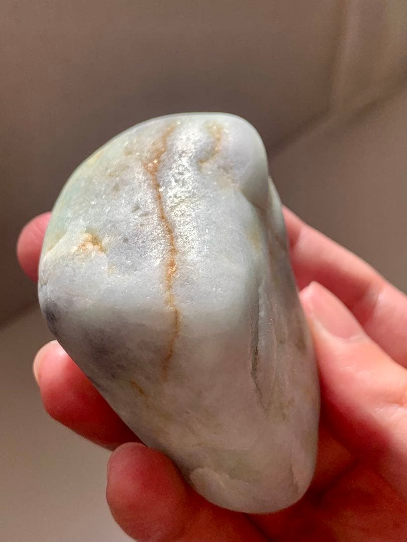 糸魚川ひすい極上の海石　翡翠　原石　翡翠　鉱物標本　コン沢　水石　根付　国産鉱物