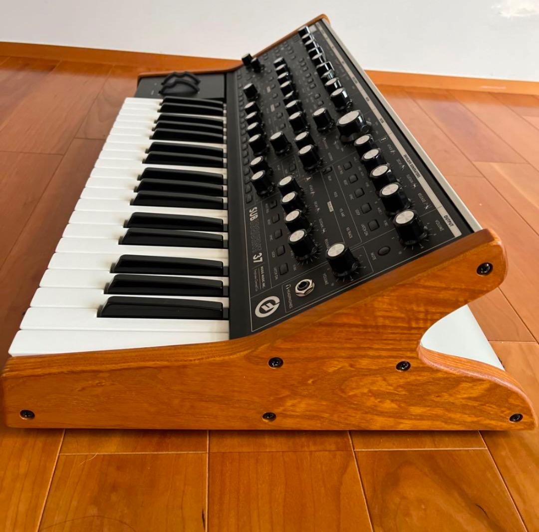 美品！　Moog Subsequent 37 モーグ ムーグ