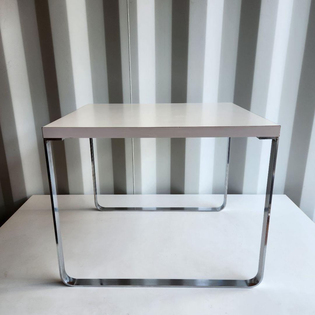 希少　ポストモダン　サイドテーブル　コーヒーテーブル　シルバーx白　45x45