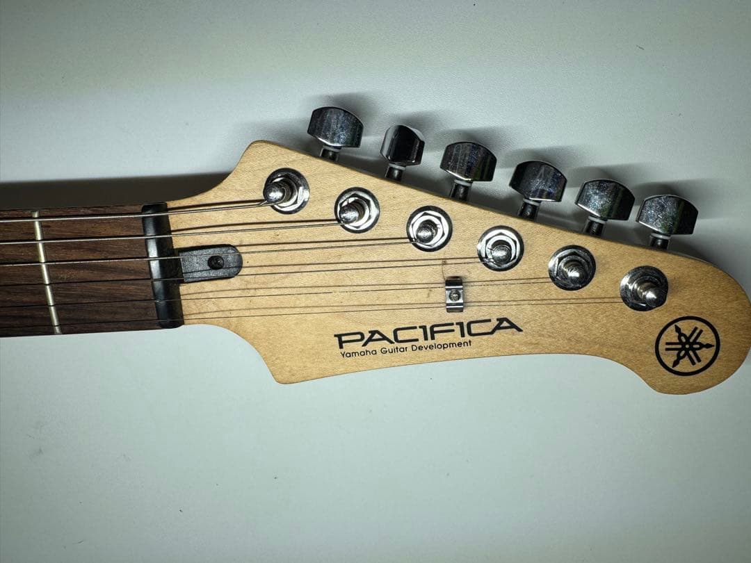YAMAHA PACIFICA PAC112V ヤマハ パシフィカ エレキギター