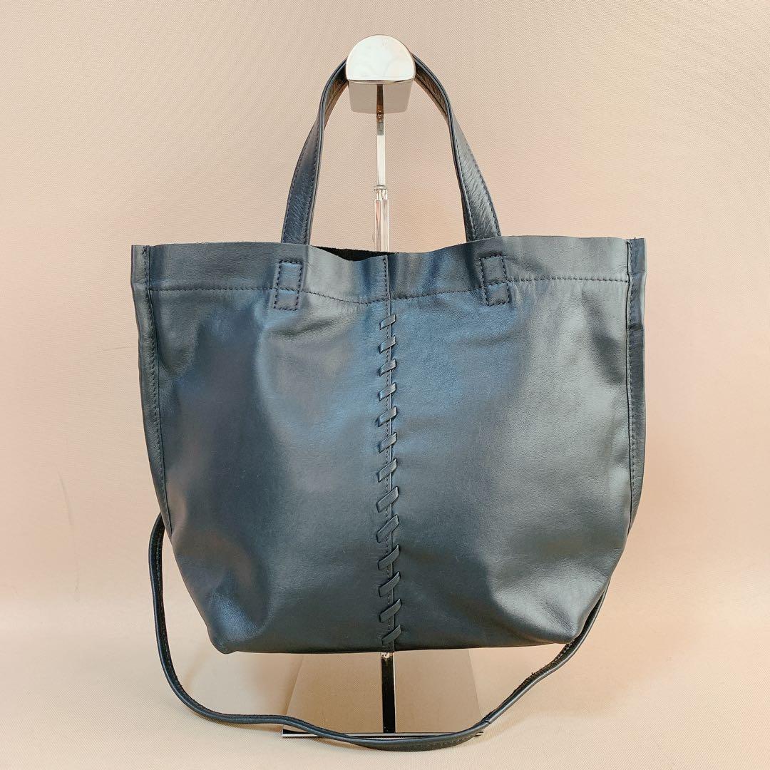 イアパピヨネ センターポイントトートバッグ S《牛革/2way/軽量》ネイビー