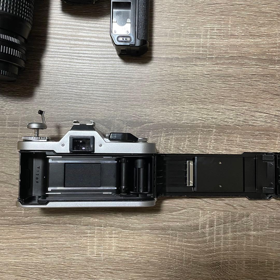 作例あり Canon AV-1 フィルム一眼レフカメラ レンズ3本 動作確認済み