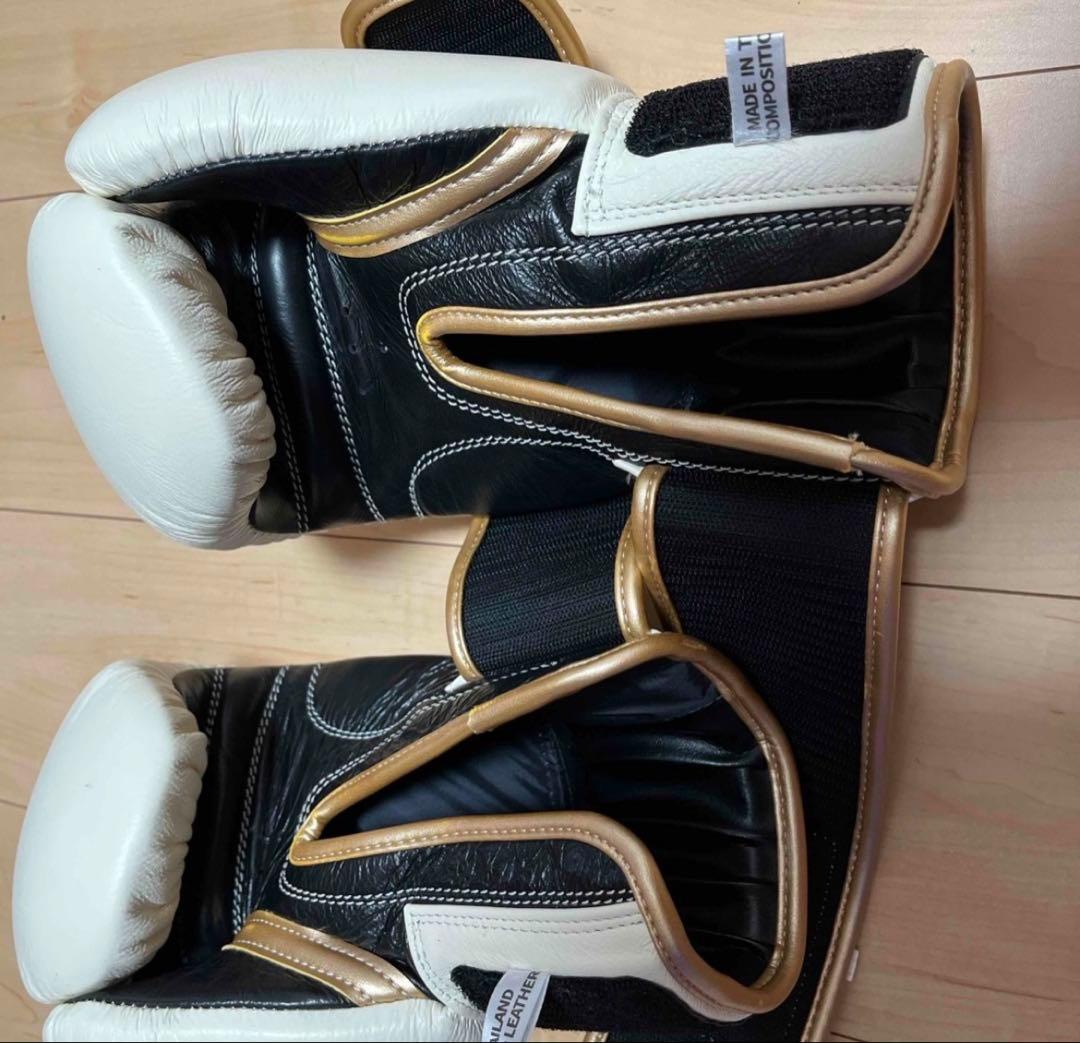 ⭐︎値下げ⭐︎イサミ　ボクシンググローブ　10oz