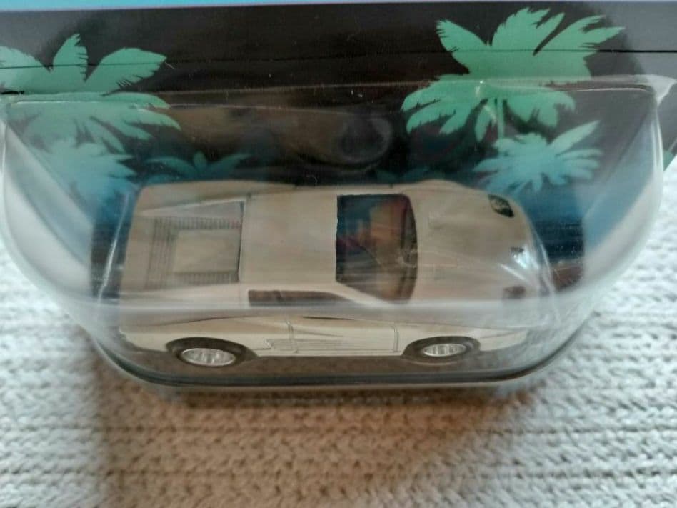 ホットウィール マイアミバイス MIAMI VICE