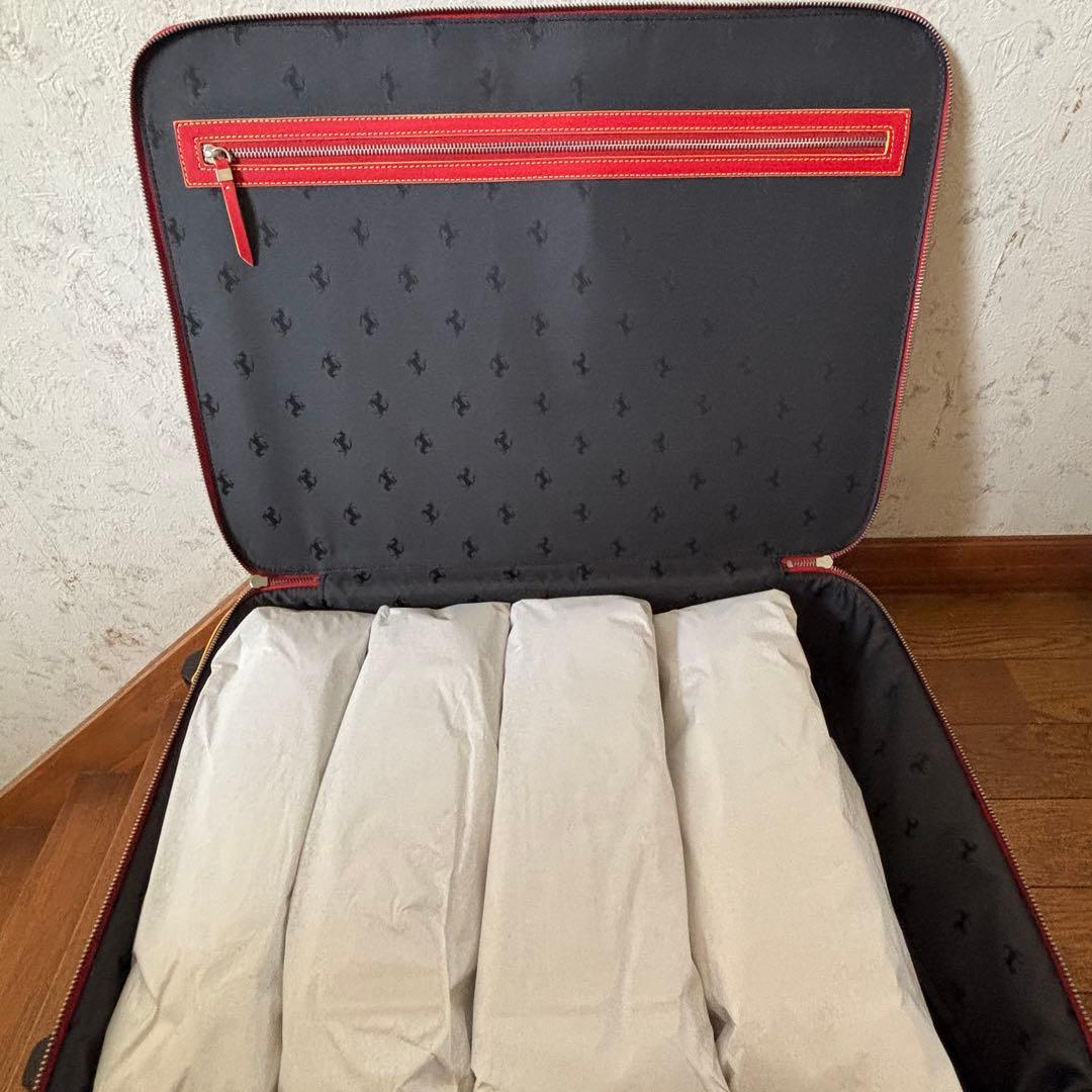 フェラーリ スーツケース spider488