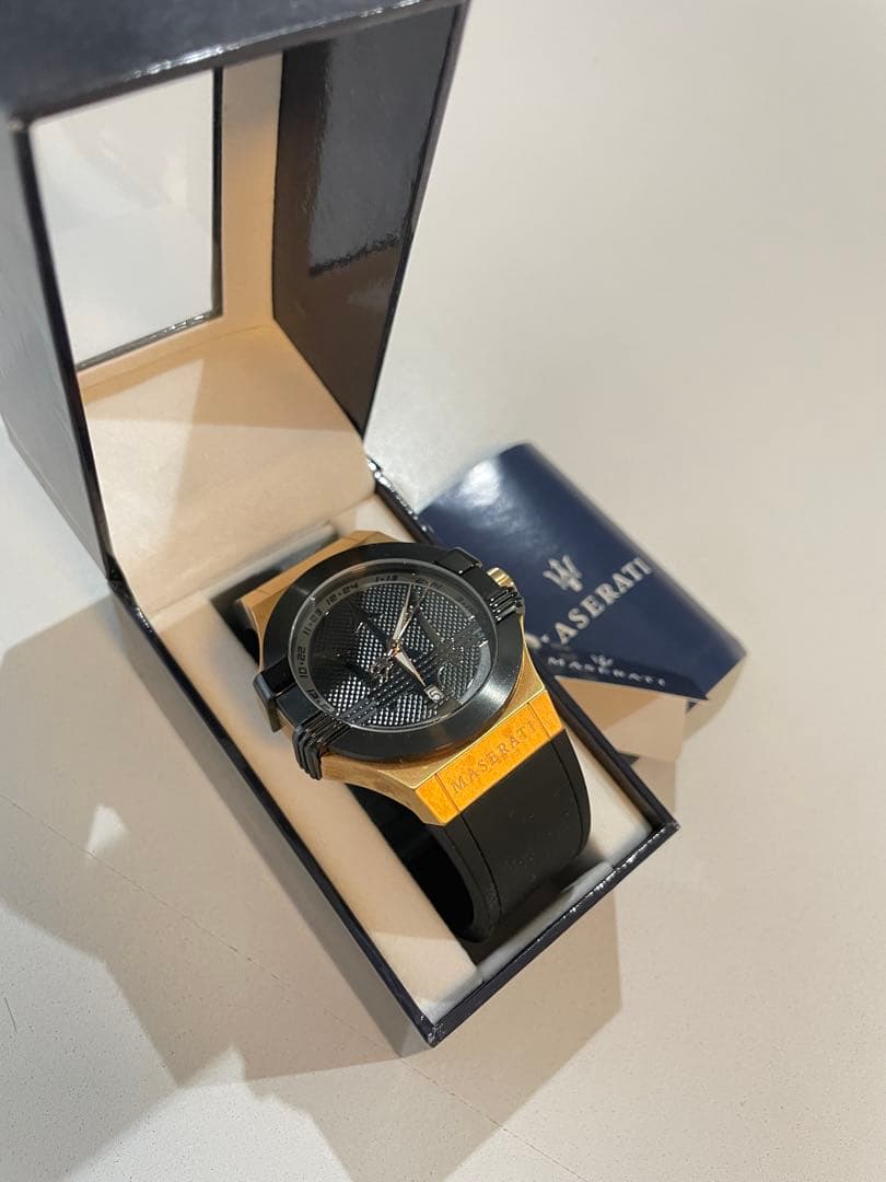 [新品未使用]MASERATI マセラティ　純正ラバーベルト　メンズ　腕時計