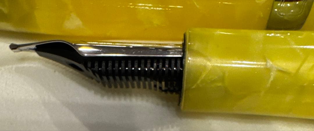 スティピュラ イ・カストーニ シトリン 万年筆