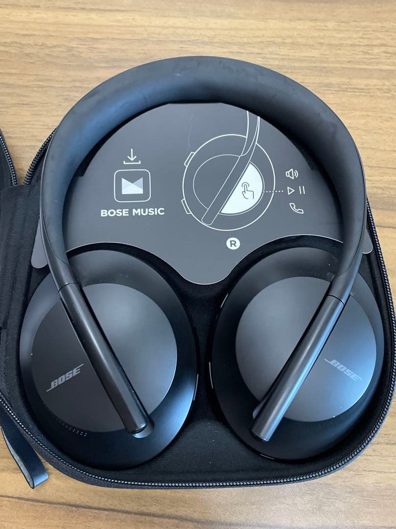 ヘッドホン Bose Noise Cancelling Headphones700