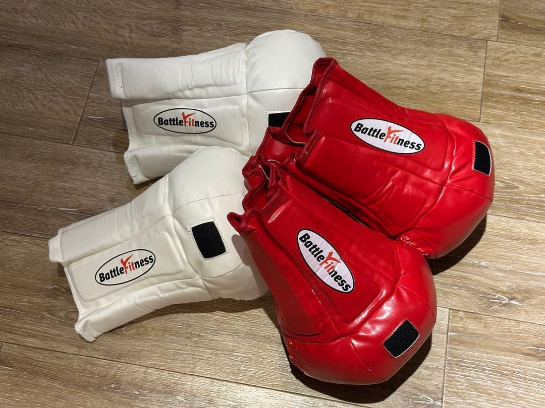 Battle Fitness ボクシンググローブ 赤 白