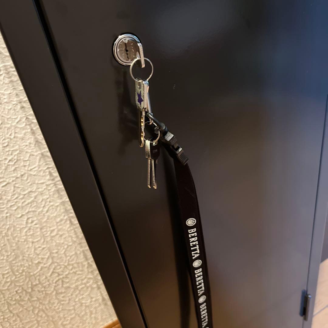 【美品】ベレッタ　ガンロッカー