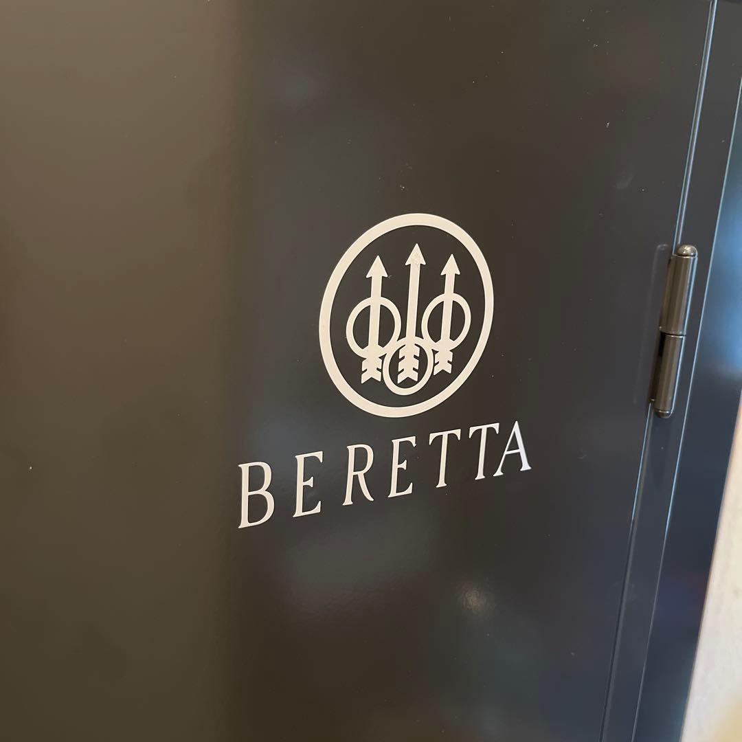 【美品】ベレッタ　ガンロッカー