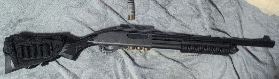 東京マルイ　ガスショットガン　M870