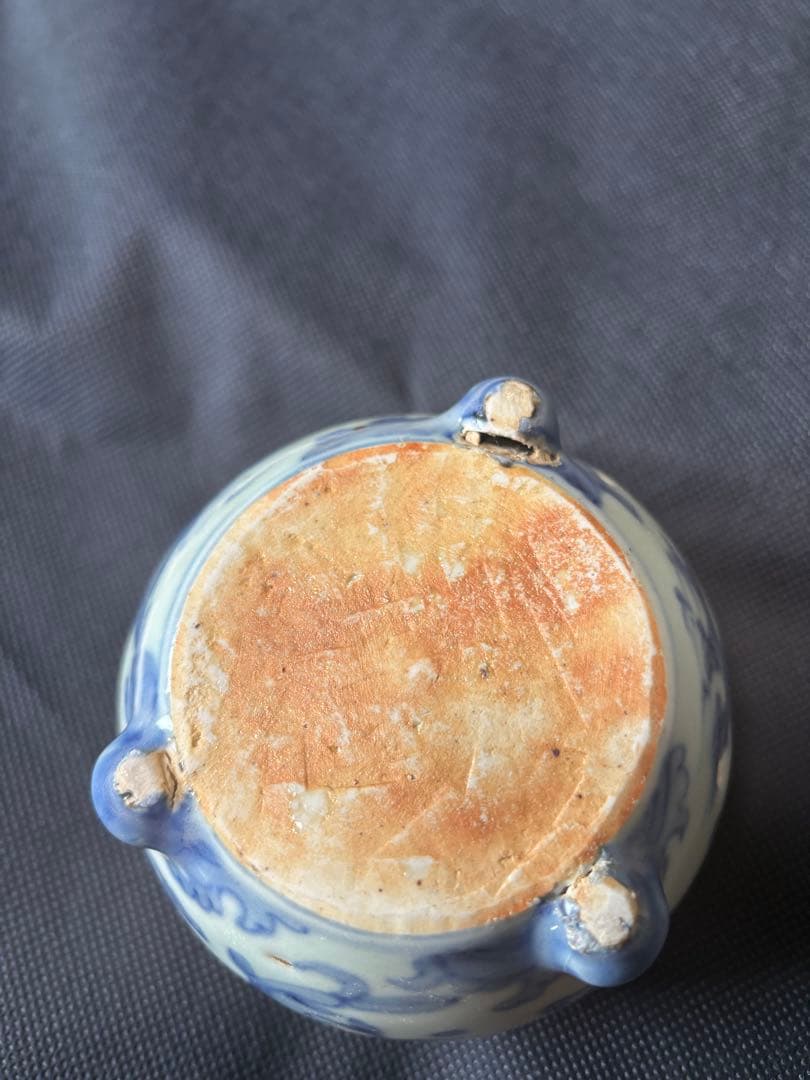 中国古美術品　明の時代 染付 青花　仙人神獣文　香炉10✖️8cm