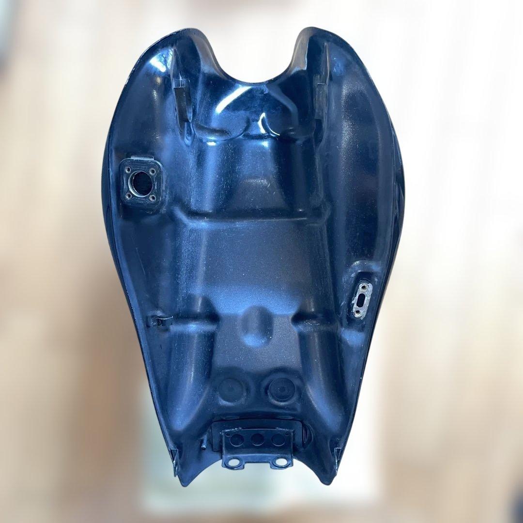 Kawasaki ゼファー750 黒赤タイガー　外装セット