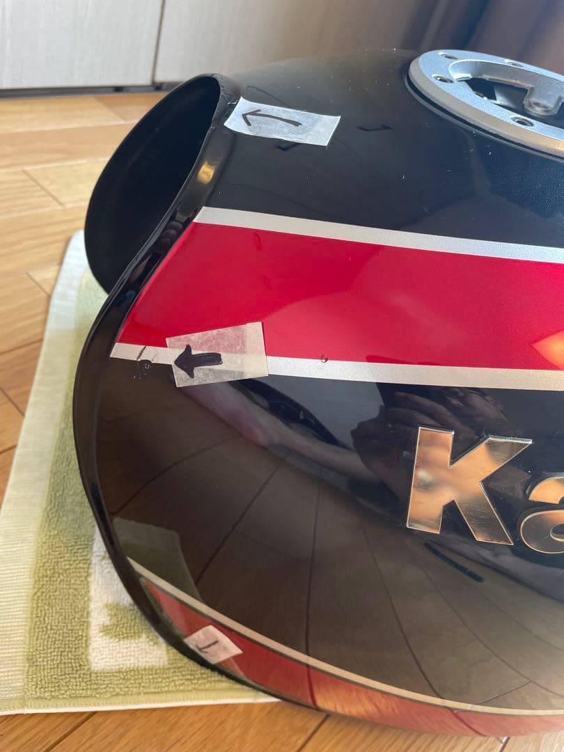 Kawasaki ゼファー750 黒赤タイガー　外装セット