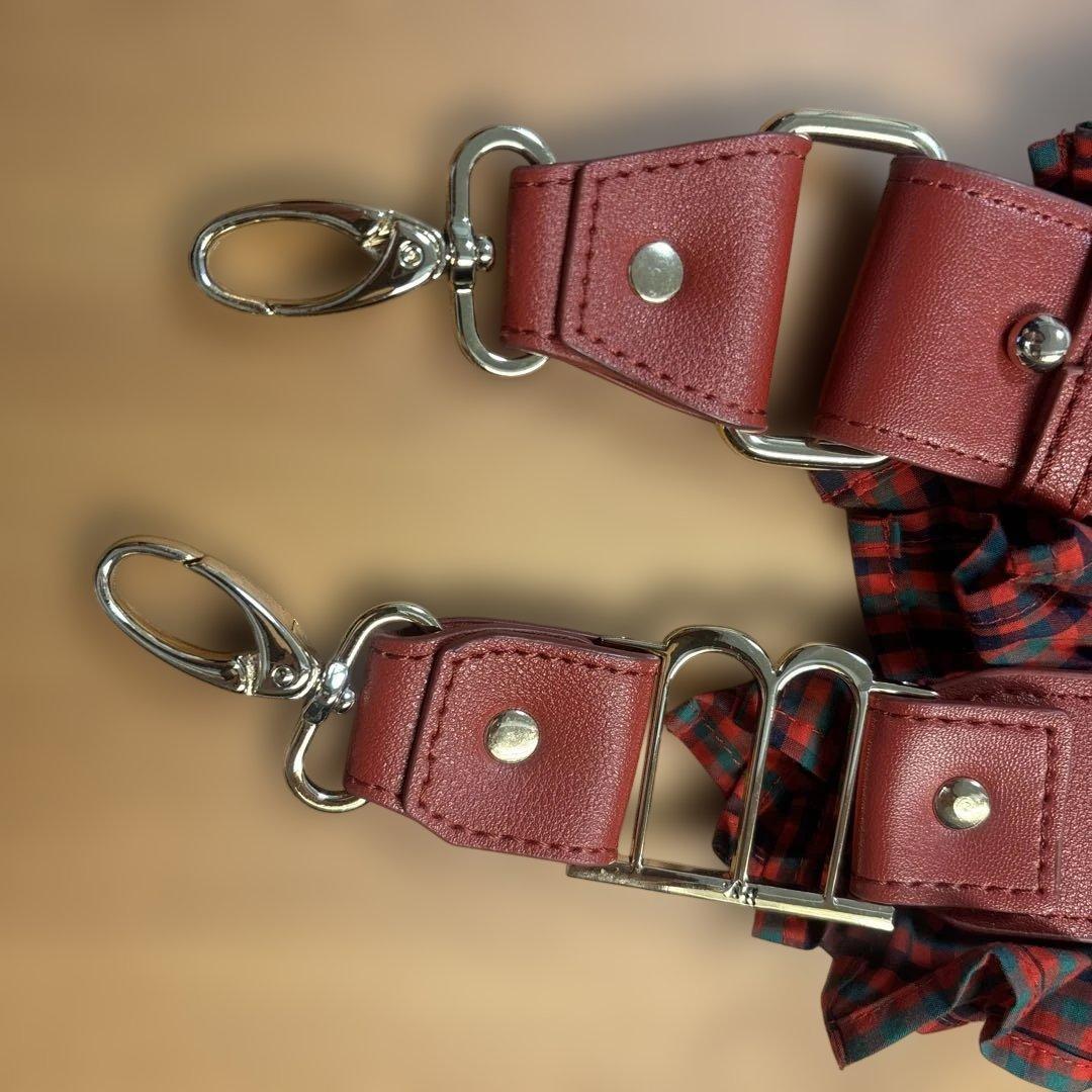 【美品】ファミリア familiar bibiy ストラップ 赤