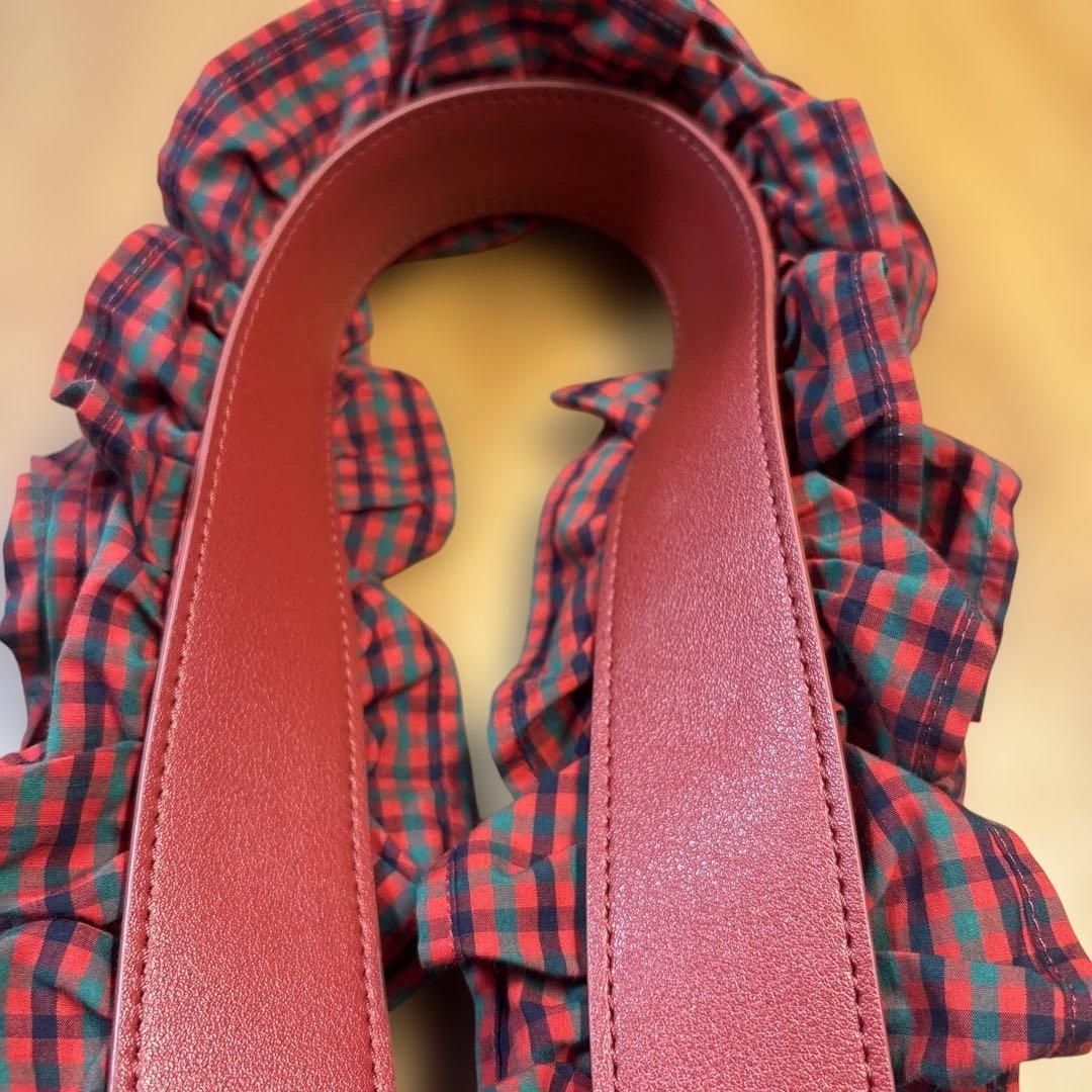 【美品】ファミリア familiar bibiy ストラップ 赤