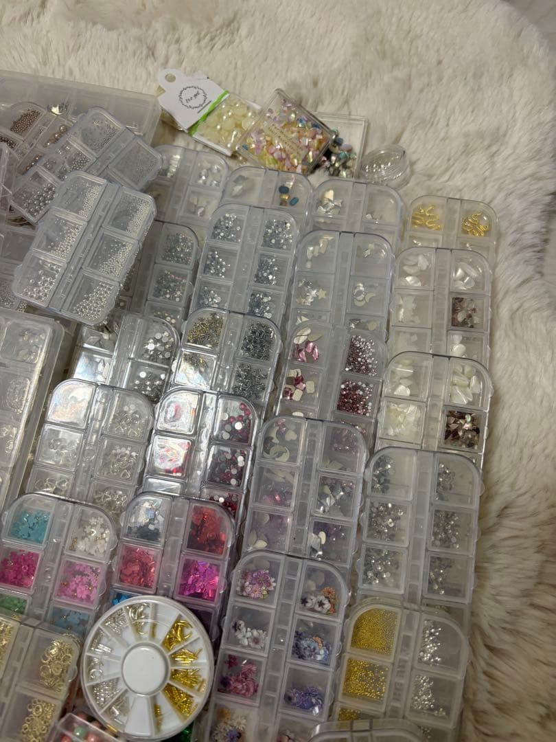 ネイルパーツセット 収納ケース付き