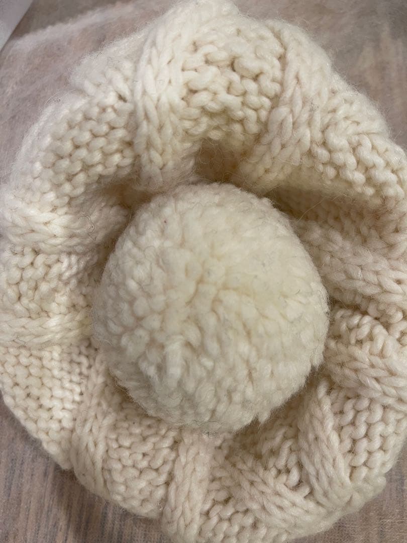 MONCLER アイボリー ケーブル編み ニット帽