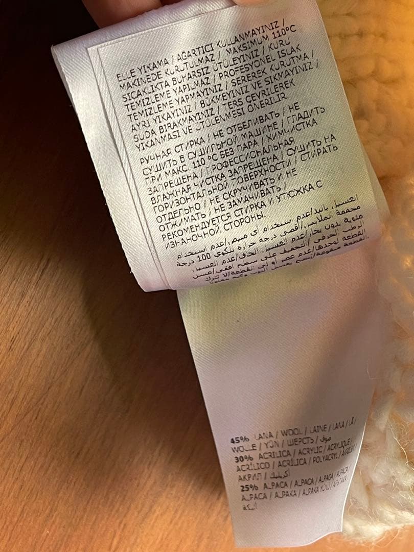 MONCLER アイボリー ケーブル編み ニット帽