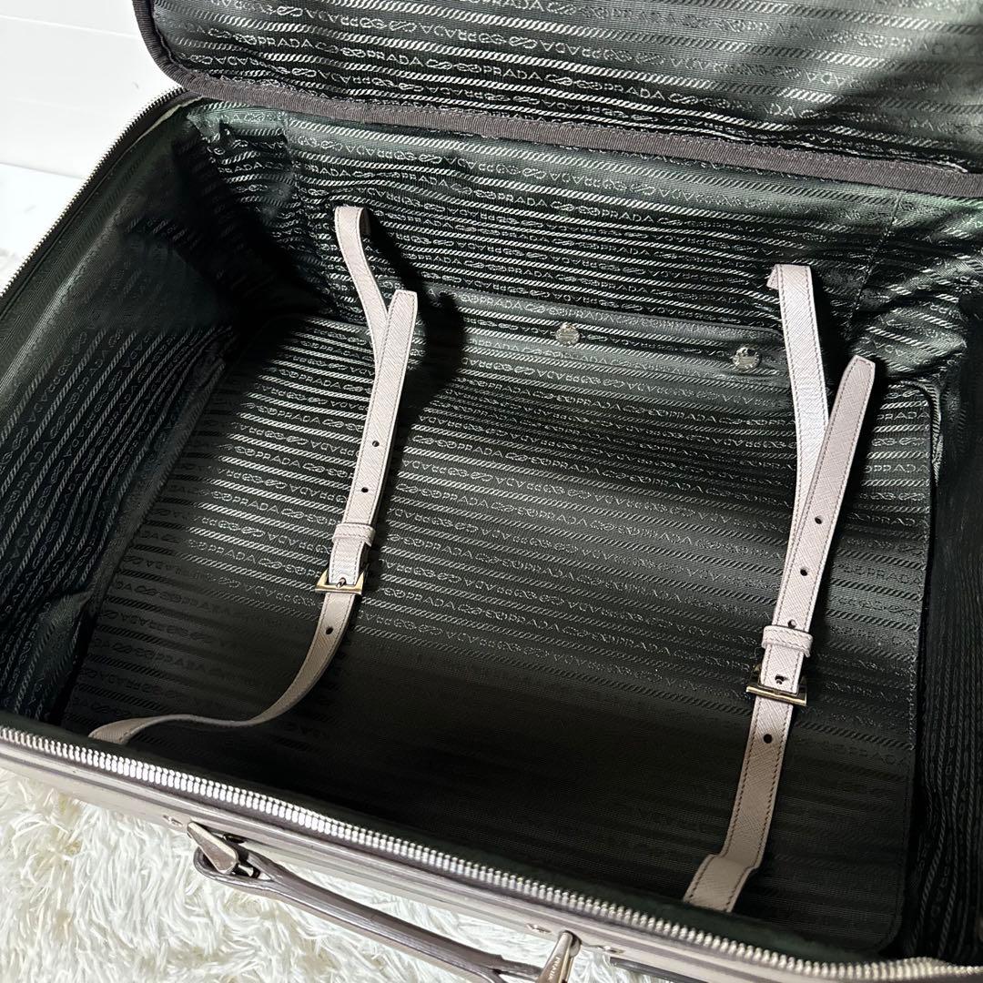 PRADA プラダ　トライアングルロゴ　キャリーケース　サフィアーノ　グレージュ