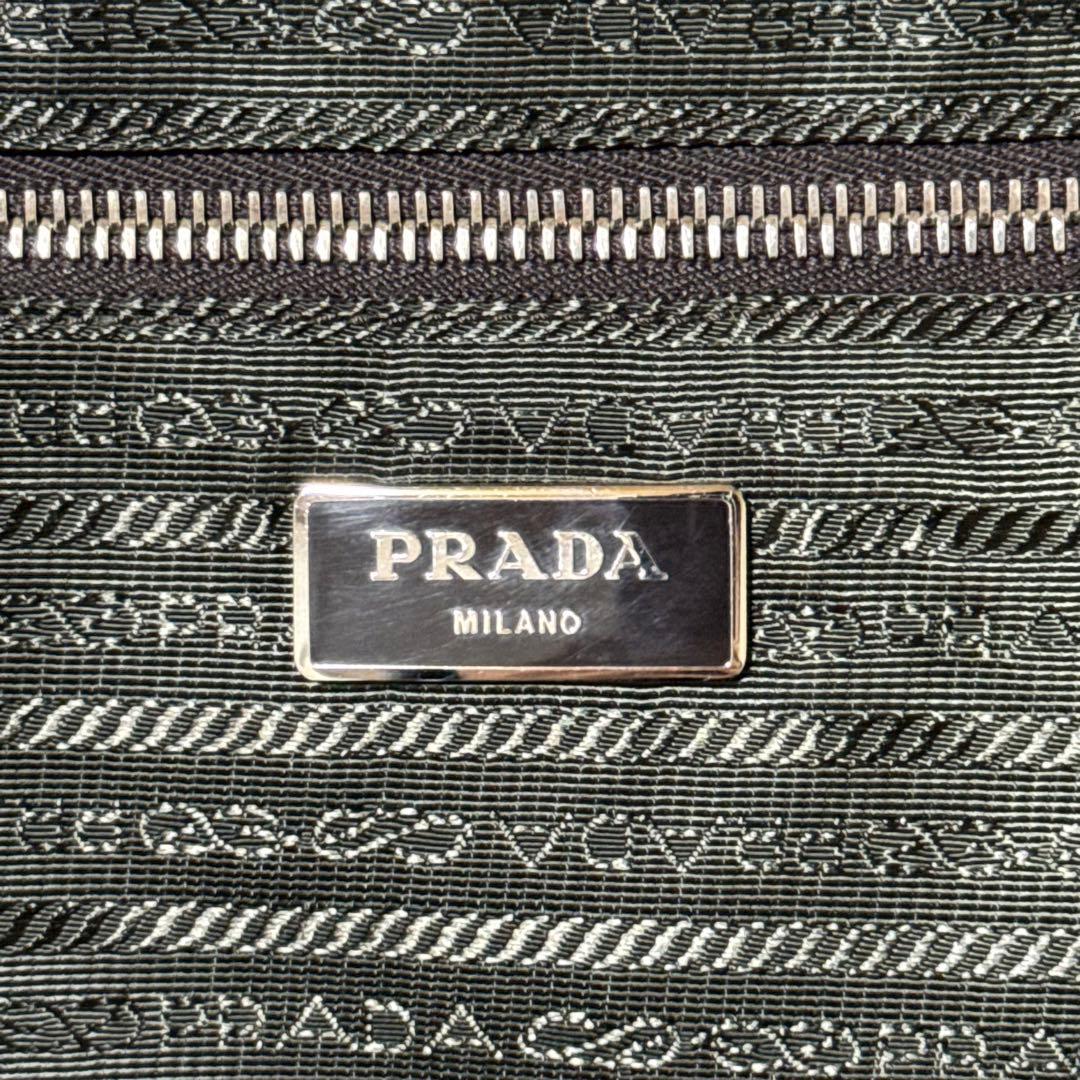 PRADA プラダ　トライアングルロゴ　キャリーケース　サフィアーノ　グレージュ