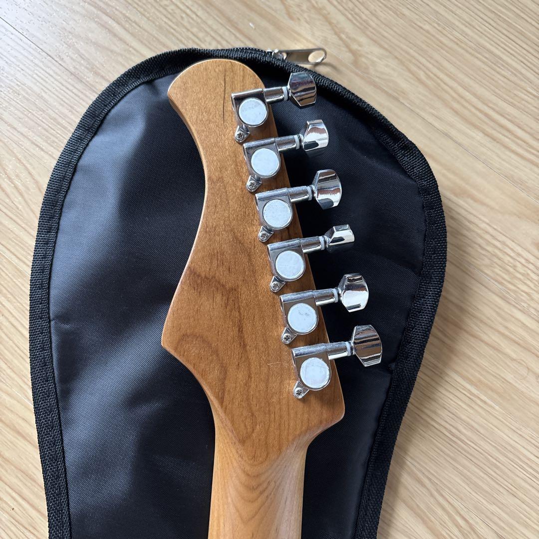 Bacchus ストラト BST-1RSM キャンディアップルレッド