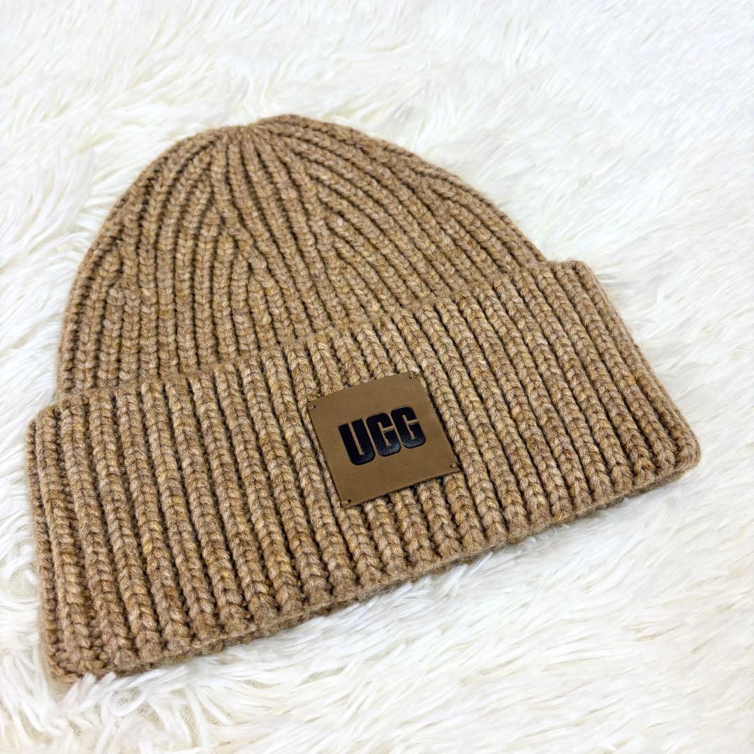 UGG ベージュ ニット帽
