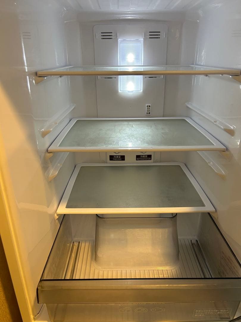 バード　三菱ノンフロン冷凍冷蔵庫 3段棚付き