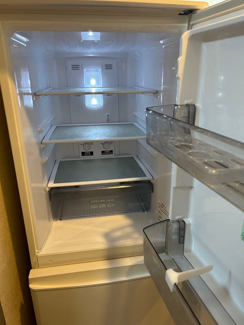 バード　三菱ノンフロン冷凍冷蔵庫 3段棚付き