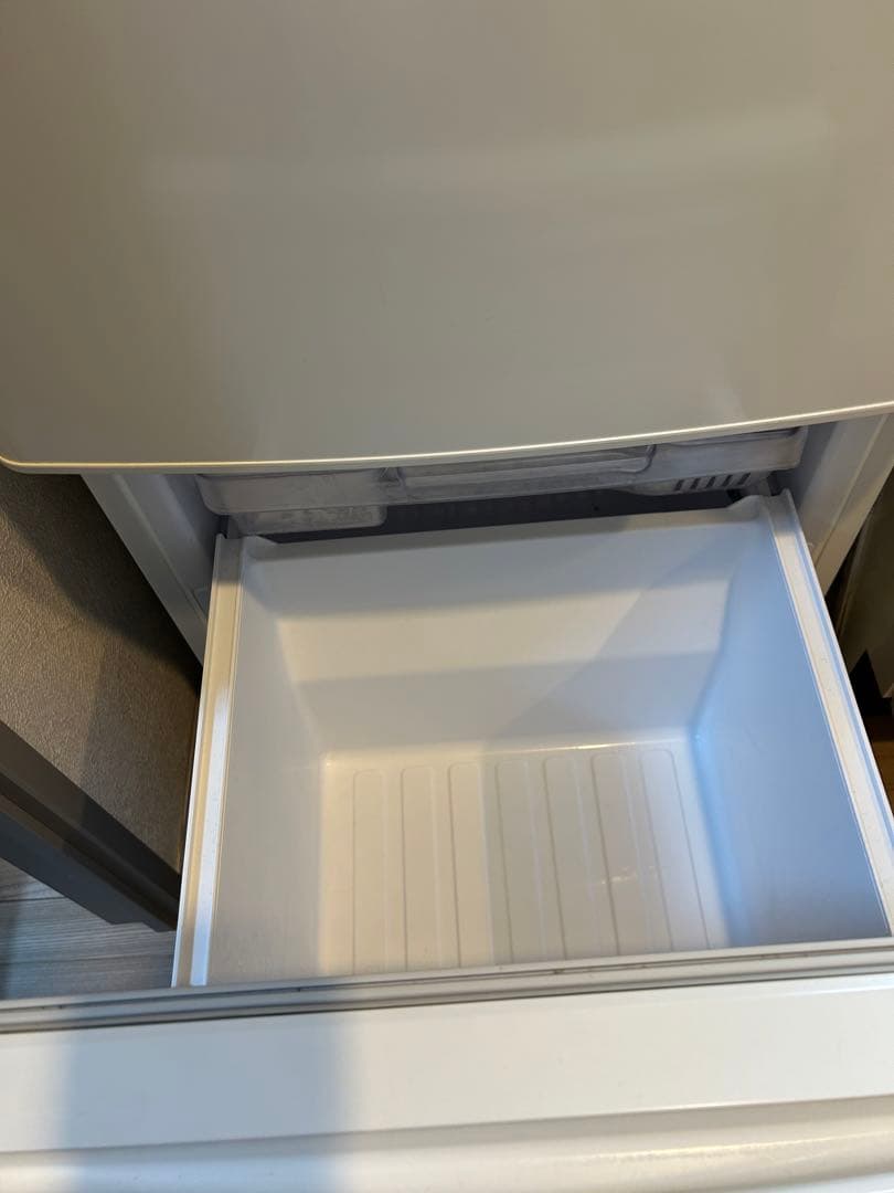 バード　三菱ノンフロン冷凍冷蔵庫 3段棚付き