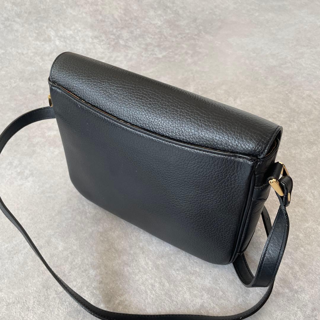 美品 バーバリーズ レザー ショルダーバッグ フラップ ノバチェック 黒