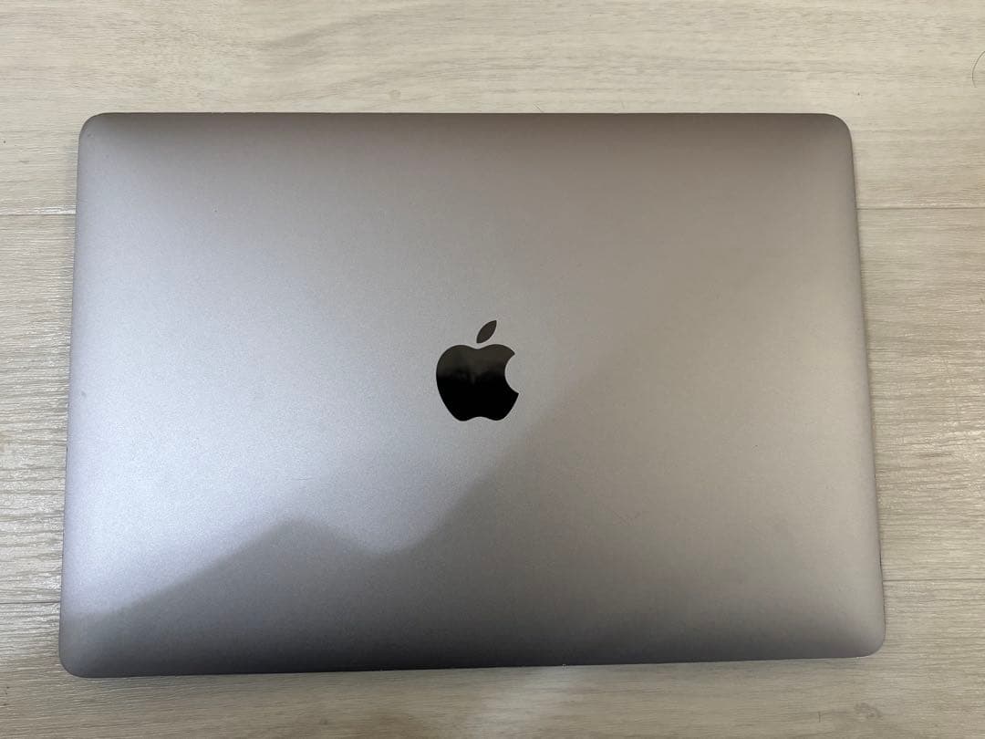 Apple MacBook Pro 13インチ (2020) 本体