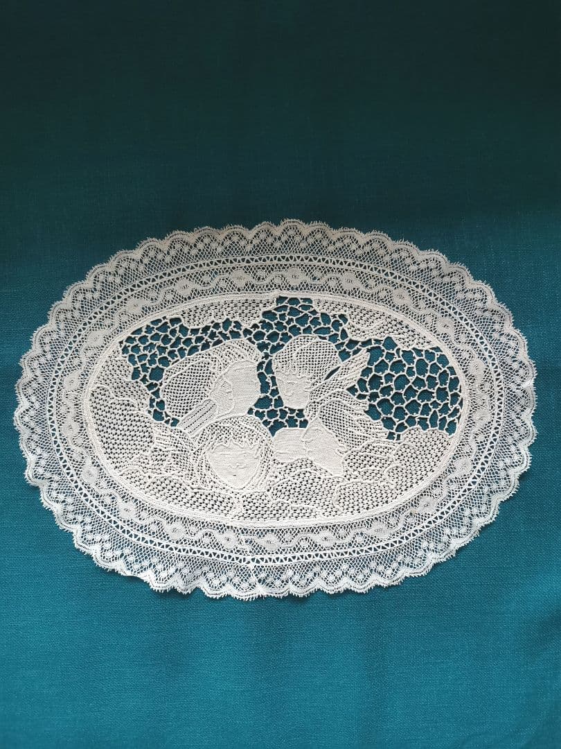 アンティーク ポワンドヴェニス ５人の天使のニードルワーク 手刺繍レースドイリー