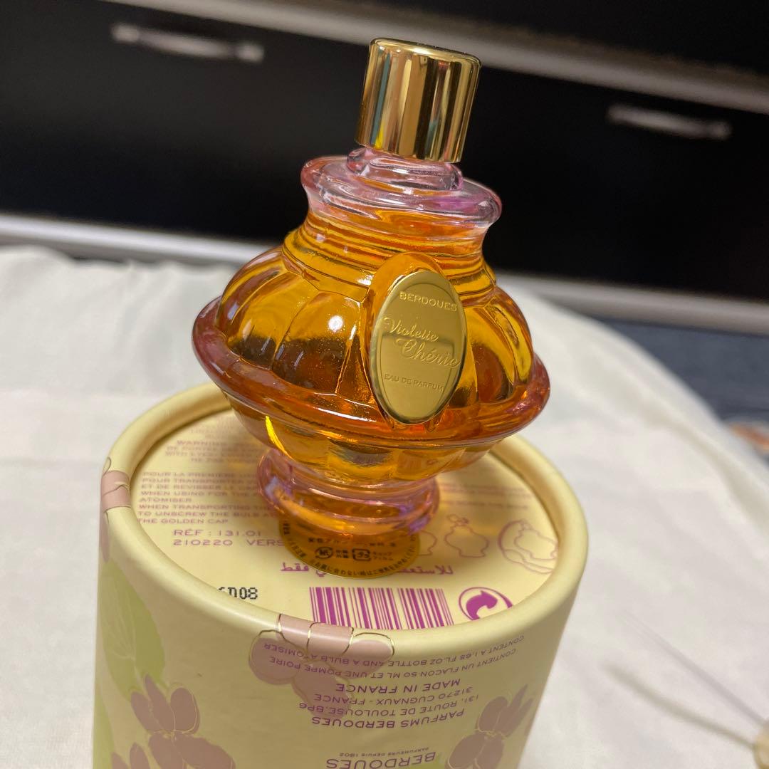 ベルドゥ ヴィオレット・シェリー オードパルファン スプレイ 50ml 香水
