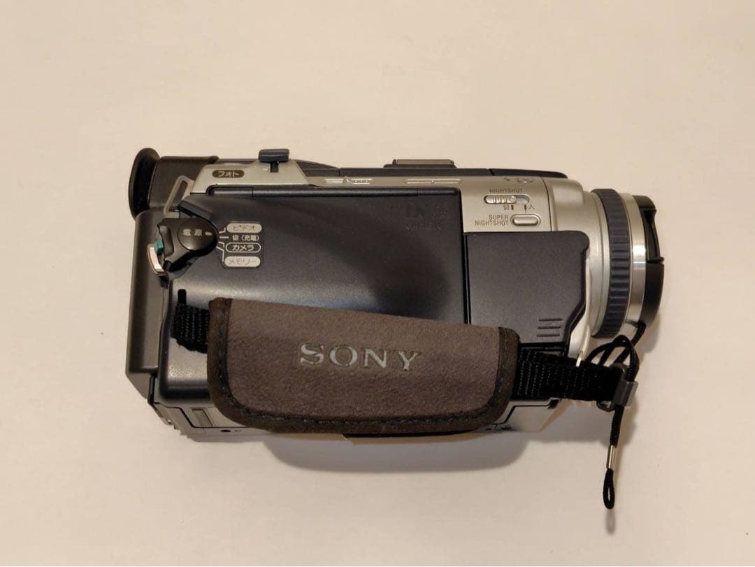 ビデオカメラ SONY DCR-TRV30
