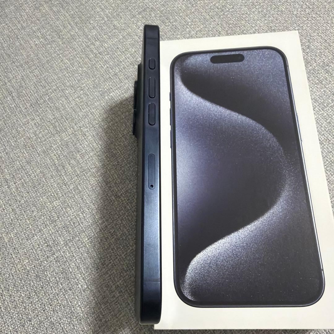iPhone15pro ブルーチタニウム　128GB