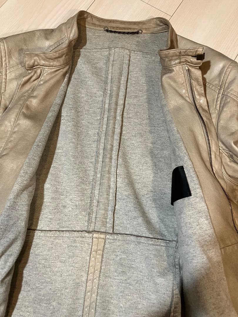 The Viridi-anne 希少 ディアスキン シングルライダース ベージュ