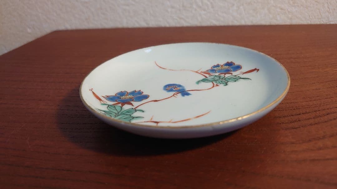 古九谷　九谷焼　古伊万里　伊万里　華草文　飾皿　古美術　江戸期　１客