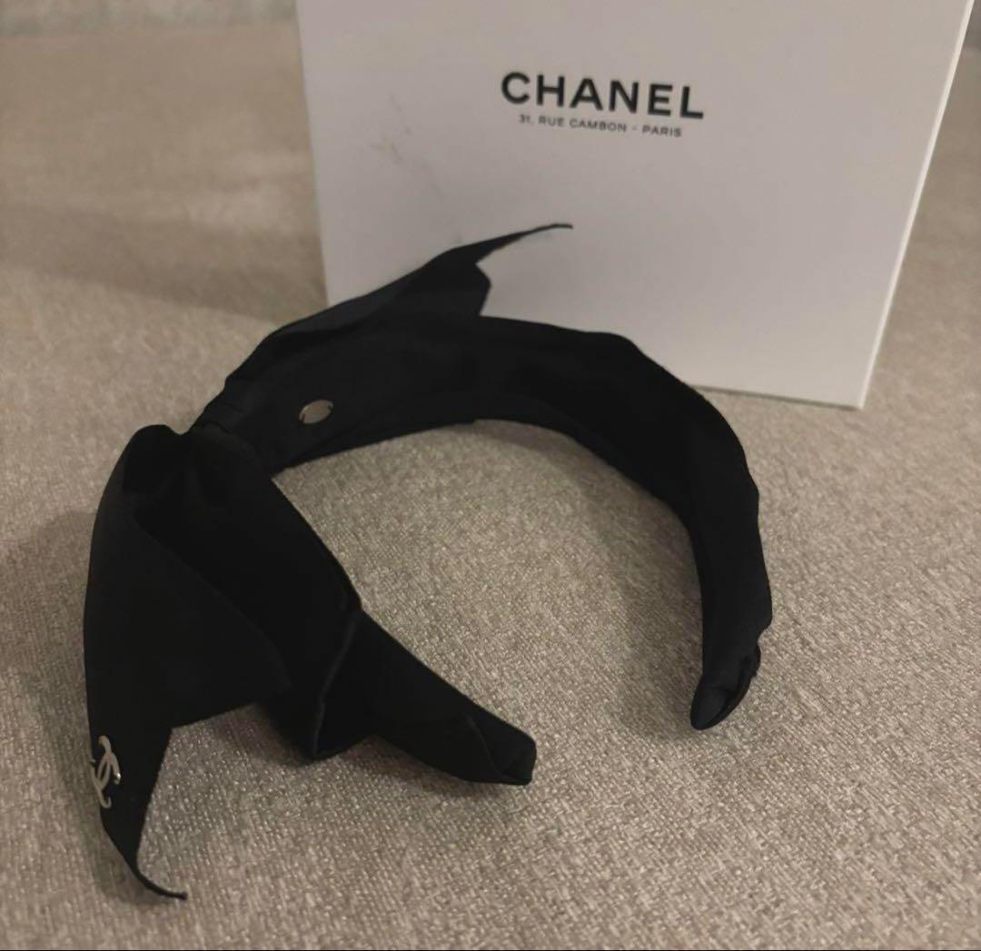 未使用品　CHANELサテン リボン　カチューシャ