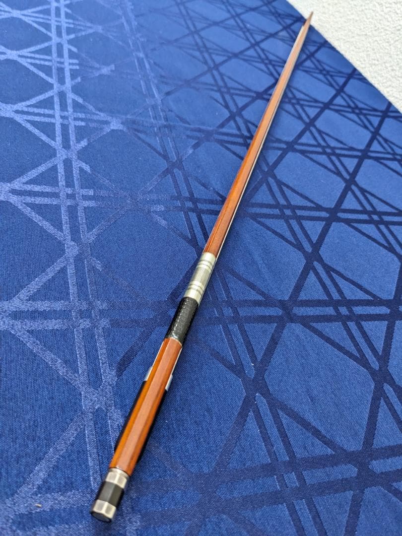 バイオリン弓4/4サイズ フェルールに特徴のあるモダンフレンチスタイル