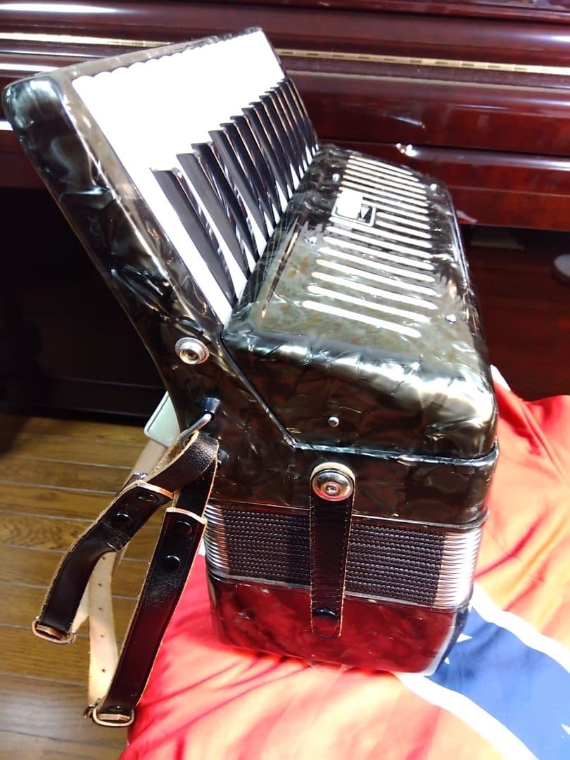 【希少コントラ】Yamahaバスアコーディオン B-32B 32鍵 信頼の日本製