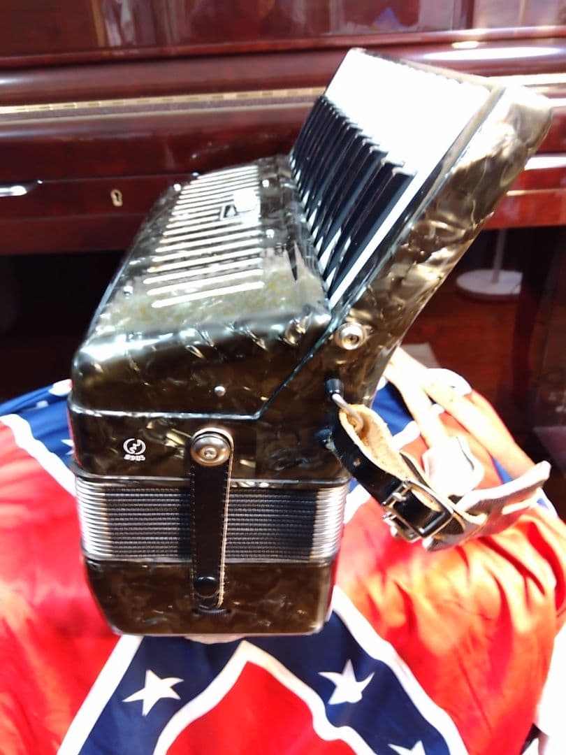 【希少コントラ】Yamahaバスアコーディオン B-32B 32鍵 信頼の日本製