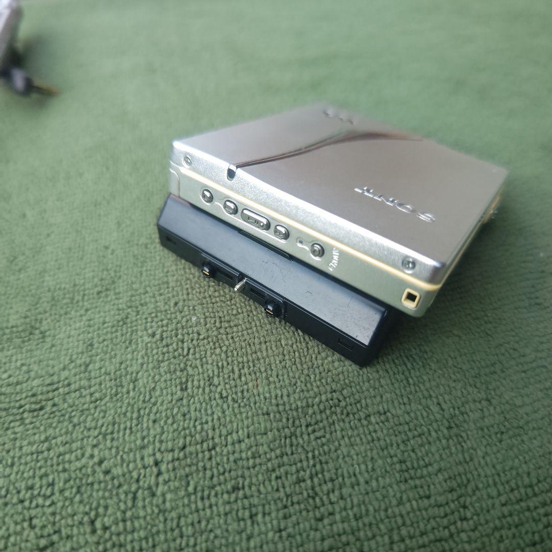 SONY MDウォークマン MZ-E720本体、液晶リモコン付き 乾電池用充電器