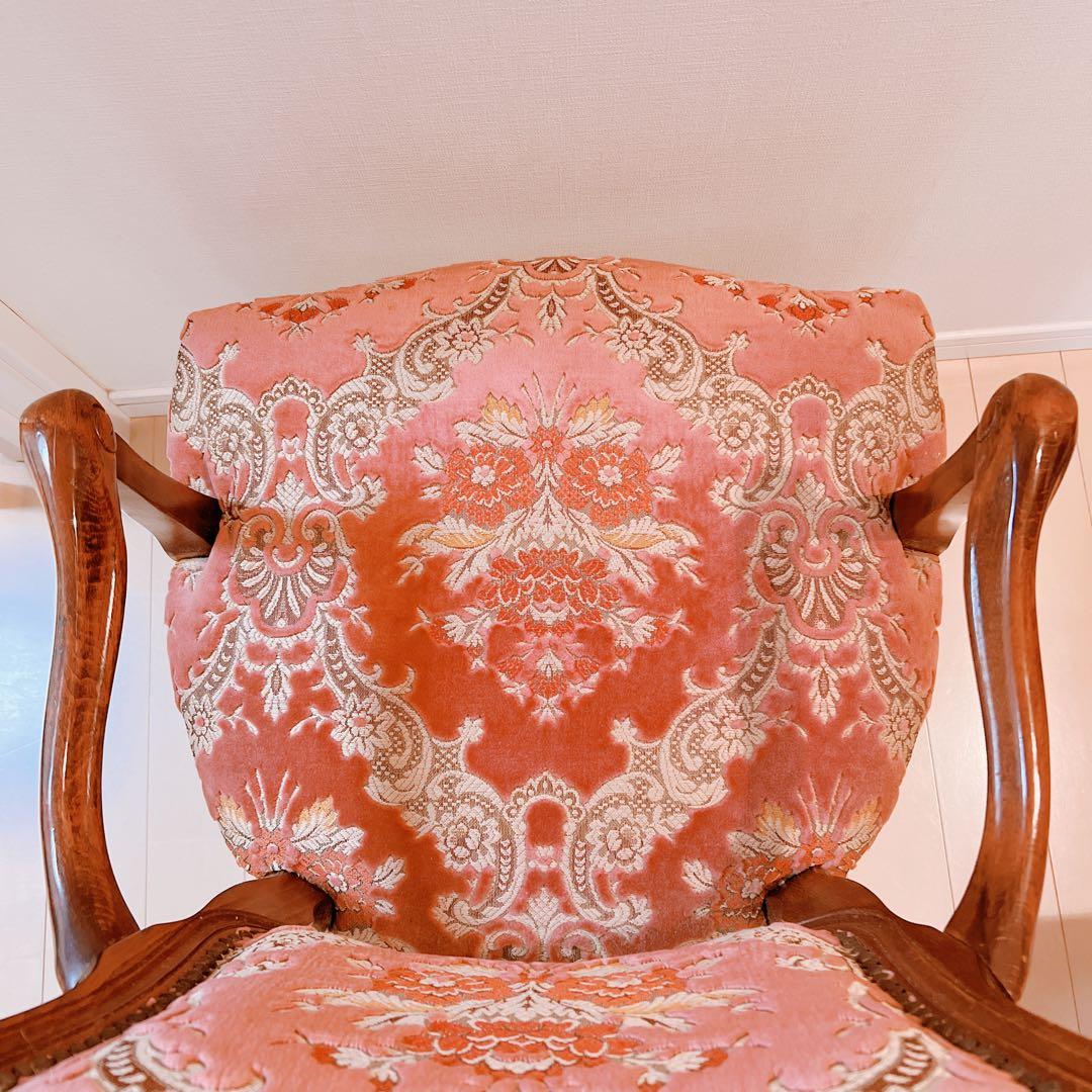 アンティークチェア　肘付き　ロココ調　猫足　ヴィンテージ　ピンク　イス　金華山張