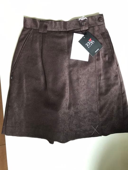 新品タグ付！23区ゴルフウェア巻きスカートタイプのキュロット