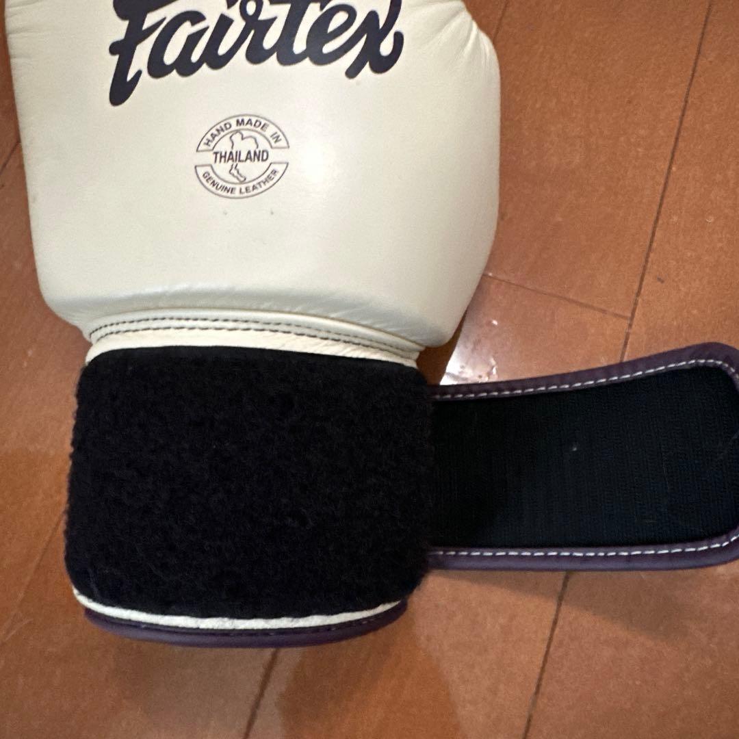 h*0様 Fairtex ボクシンググローブ 14 oz ホワイト　定価1380